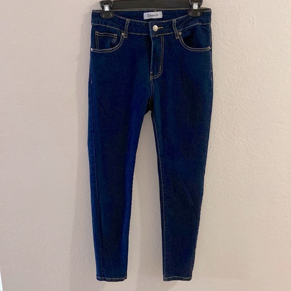 Between Us Denim - Between Us Dark Denim 5 Pocket Stretch Skinny Jeans Size 9.